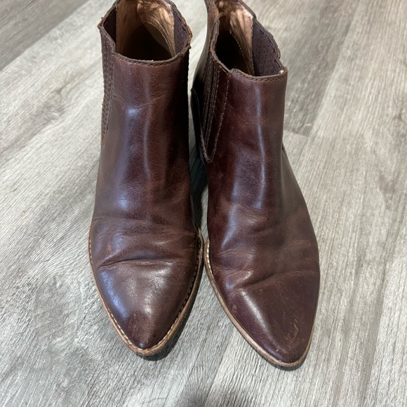 Madewell Bonham Ankle Bootie in Cherrywood Leather 7.5 - Picture 2 of 8